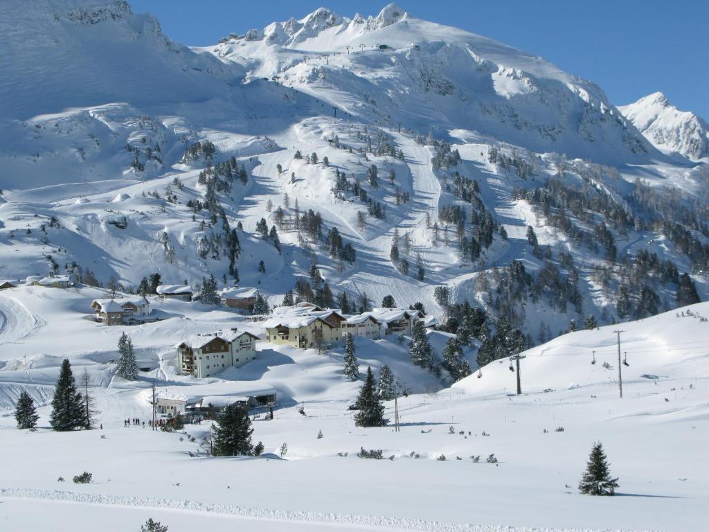 Hotel Alpenland Обертауерн Екстериор снимка