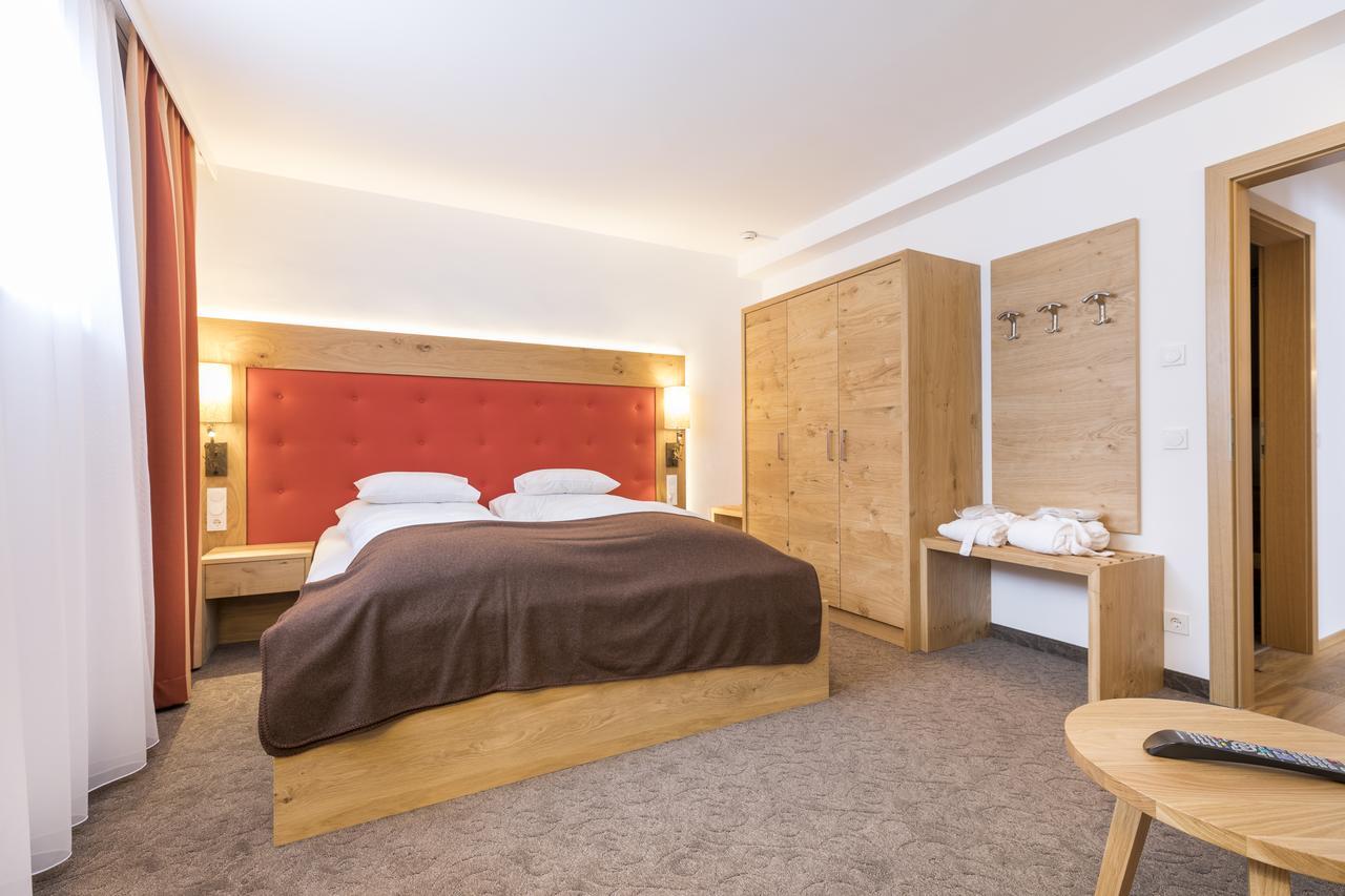 Hotel Alpenland Обертауерн Екстериор снимка